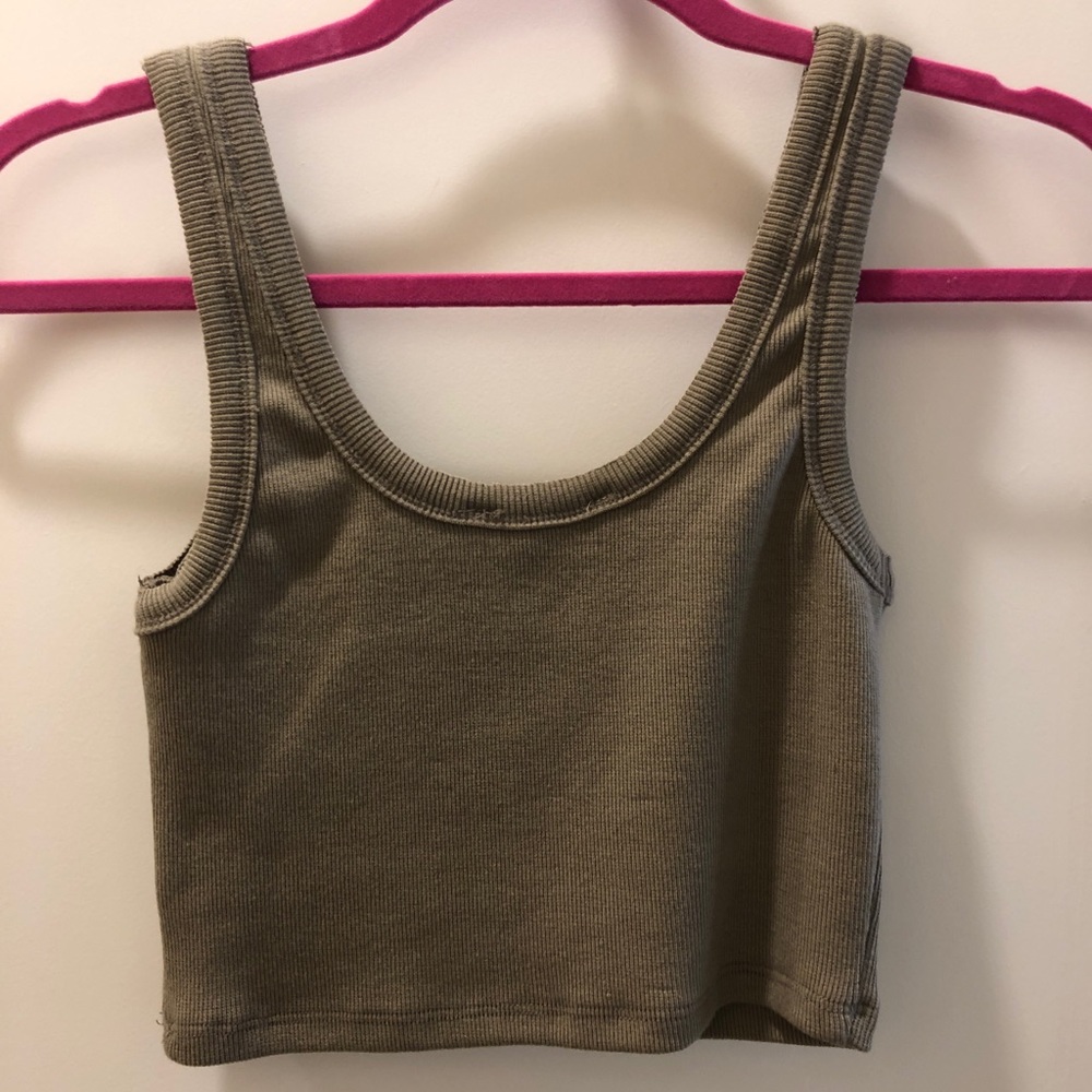 Crop top